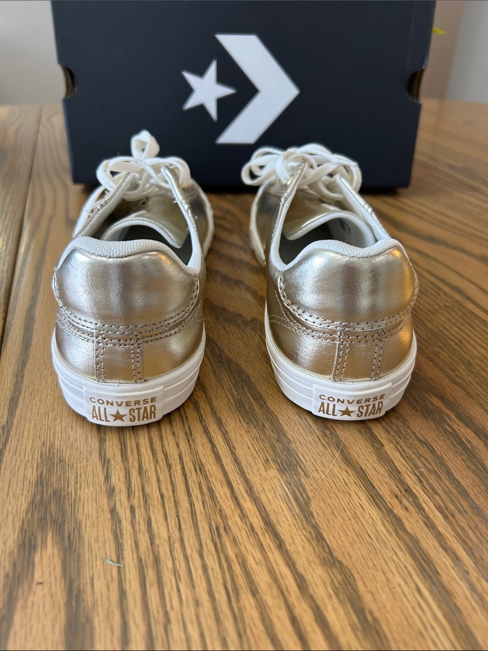 Converse metallic gold dainty Lucky Low Top Sneakers, size 9, NIB - Picture 6 of 11